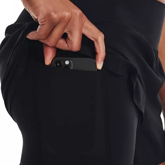 NWT Under Armour Women's Vanish 2-In-1 Shorts- BLACK - Picture 3 of 5